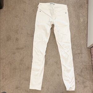 Abercrombie & Fitch white skinny jeans